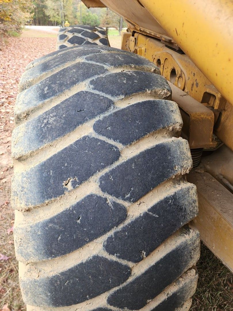 2012 CATERPILLAR 725 - Image 24